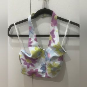 Criss cross / halter neck crop top